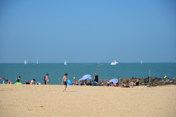 En steeds maar weer dat prachtige weer. Het strand naast Port Minimes, op 5 minuten afstand van de boot.