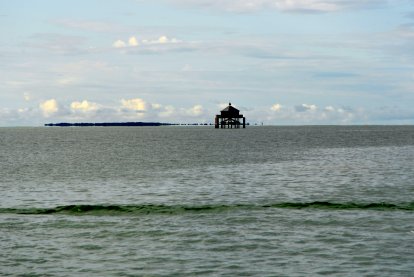 Le Phare du bout du Monde in de Golf van Biskaje bij La Rochelle.. Vuurtoren aan het einde van de wereld, reeds beschreven door Jules Verne