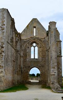 De Abdij van Chateliers uit de 11e eeuw
