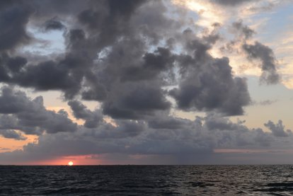 Storm op komst...even schrikken, 's morgens om 6.30 uur !