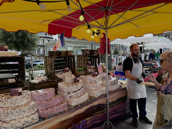 Nee zeggen tegen die heerlijke noga valt niet mee.